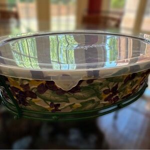 New Temptations by Tara Figural Floral 3-Quart casserole dish with Lid & Stand